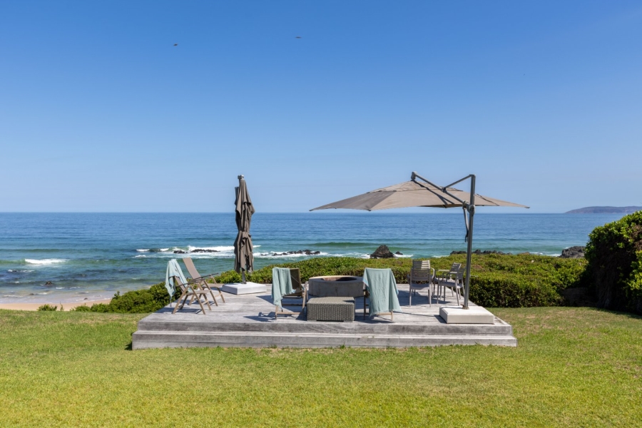 8 Bedroom Property for Sale in Keurboomstrand Western Cape